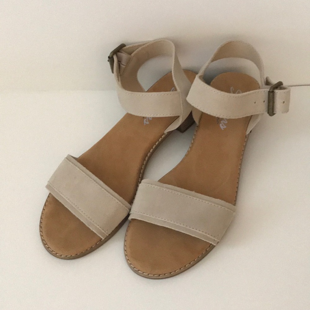 Sandals Skechers